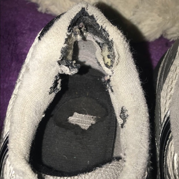 ASIC Shoes - Picture 2 of 4